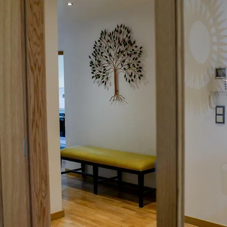 White Cozy Apartment Lisbon